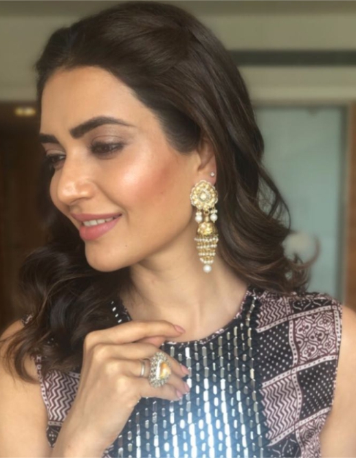 Surbhi Jyoti, Karishma Tanna & Anita Hassanandani’s Designer Earring Collection All Can Try This Festive Season - 1