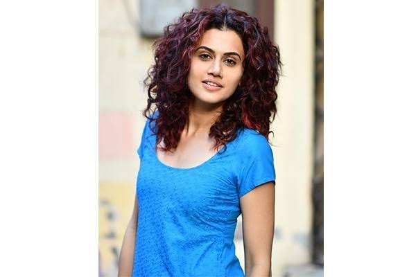 Taapsee Pannu Hairstyle: Take Hair Styling Tips For Curly Hair For Girls 2