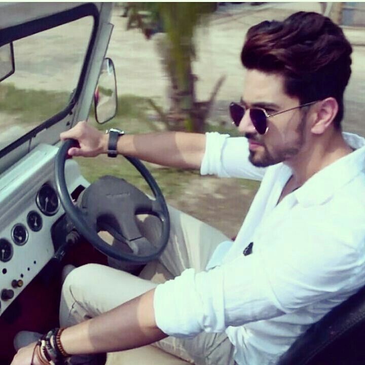 These Pictures Proved Zain Imam And His Love For Cars And Bikes - 4