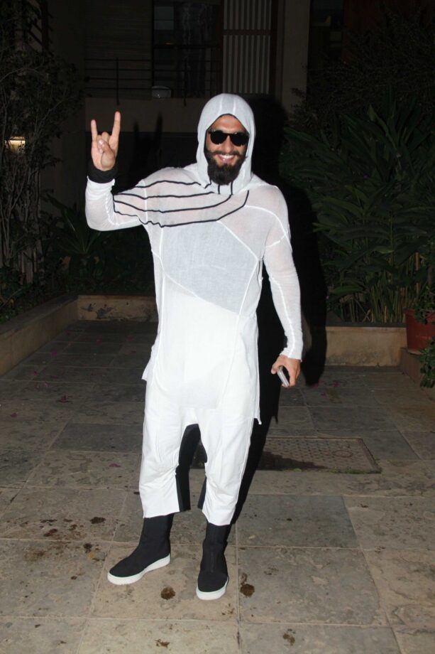 Top 5 Fashion Disaster Outfits From Ranveer Singh - 1