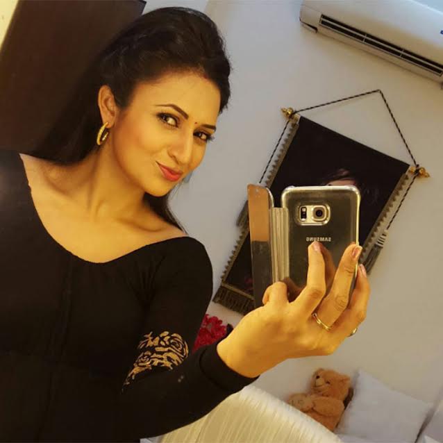 These Pictures Proved Divyanka Tripathi Is A Perfect ‘Pout Queen’ - 3