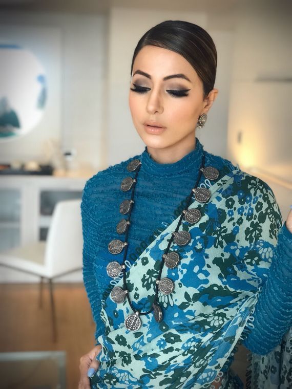 5 Times Hina Khan And Ashnoor Kaur Proved They Are HOTTEST DIVA In BLUE - 3