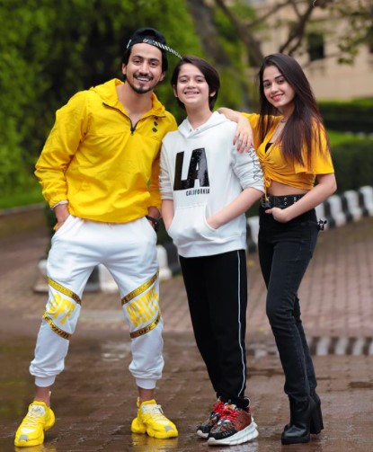 Adorable FUN Moments Between Faisu, Jannat Zubair And Aayan Zubair - 1