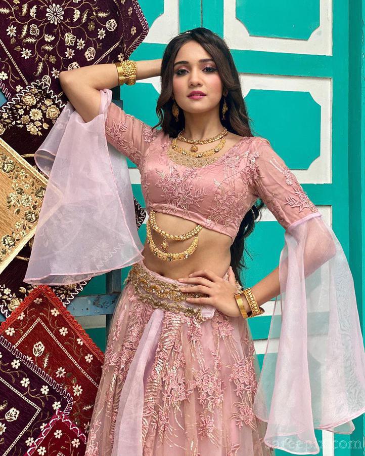 Avneet Kaur, Ashi Singh And Jannat Zubair’s Beauty Tricks To Get Your Crush’s Attention - 7