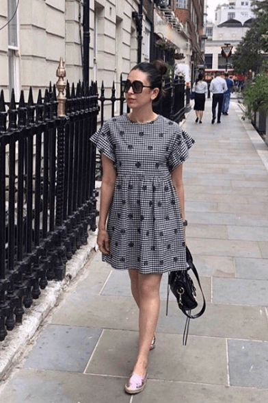 Check Out! Karisma Kapoor’s Short Dress Summer Looks That You Will Surely Enjoy - 0