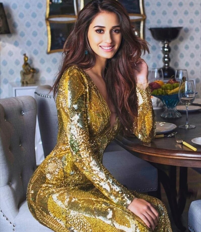 Disha Patani, Sara Ali Khan To Kiara Advani: Celebs In GOLDEN Hot Looks - 1