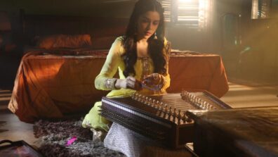 Eisha Singh learns to play the Santoor for Zee TV’s Ishq Subhan Allah