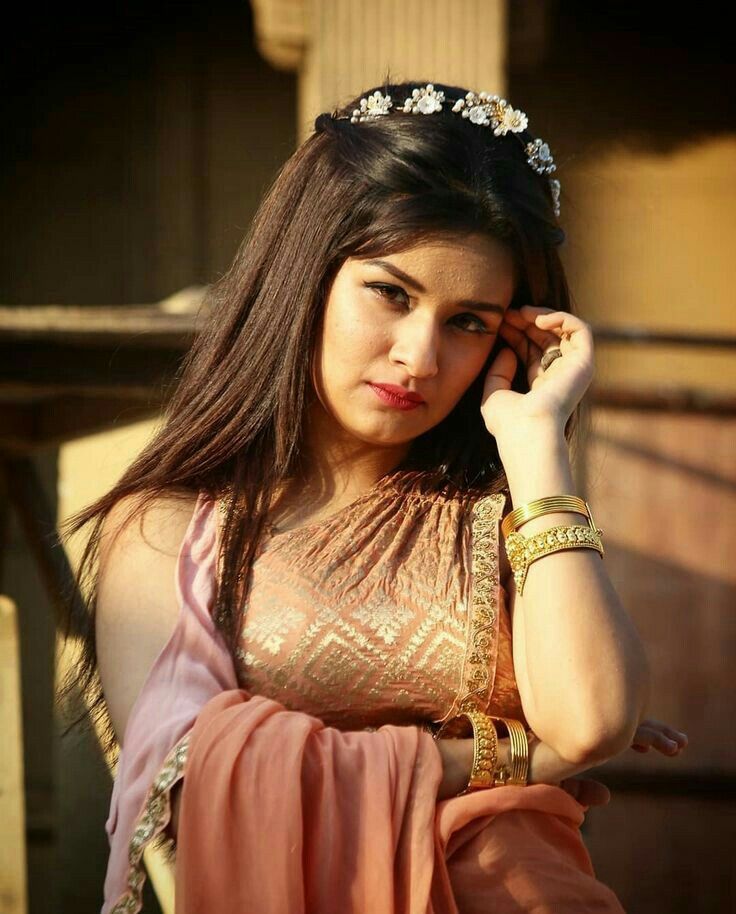 From Dancer To India’s Most Desirable Actress: Avneet Kaur’s Transformation Over The Years - 0