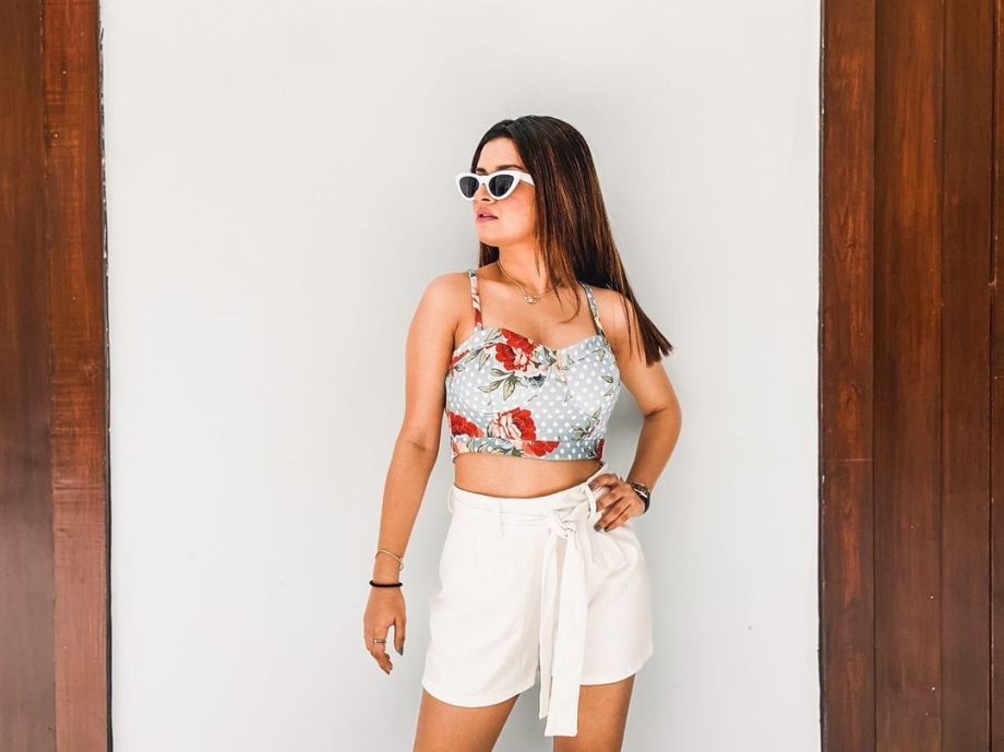 How To Copy Avneet Kaur's Style? 831518