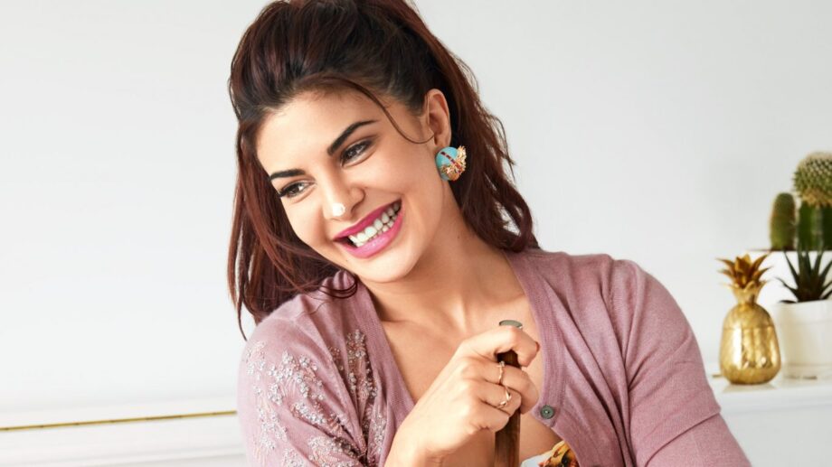 Jacqueline Fernandez And Her Beauty Tricks to Get Your Crush’s Attention - 3