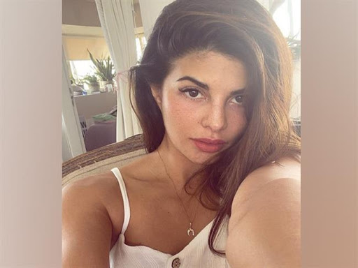 Jacqueline Fernandez Knows What To Flaunt In A Selfie, Here’s Proof - 2