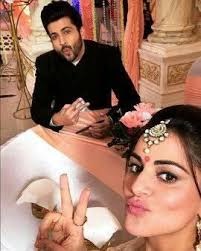 Kundali Bhagya Actors Shraddha Arya And Dheeraj Dhoopar’s SELFIE Moments! - 2