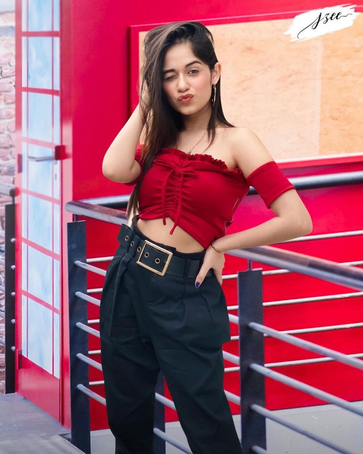 Millionaire Jannat Zubair's Big Secret REVEALED! 833442