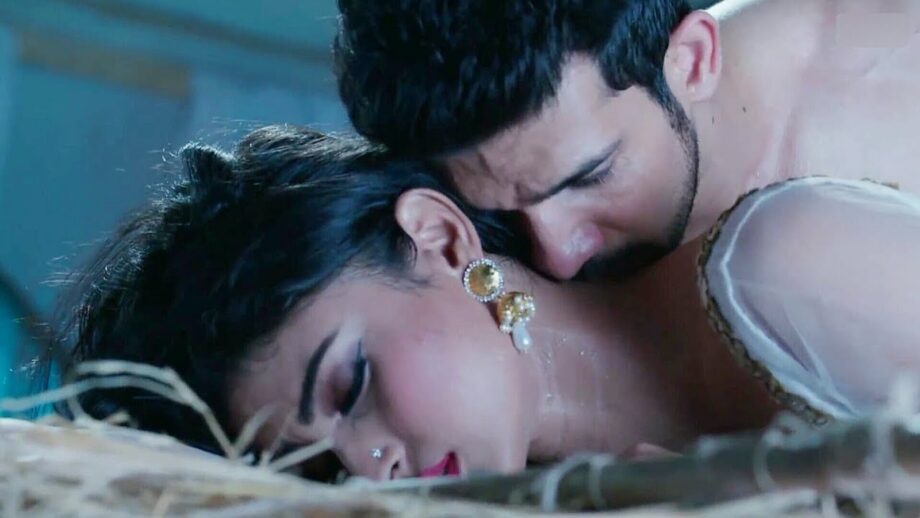 Top Hottest Scenes From Naagin - 3