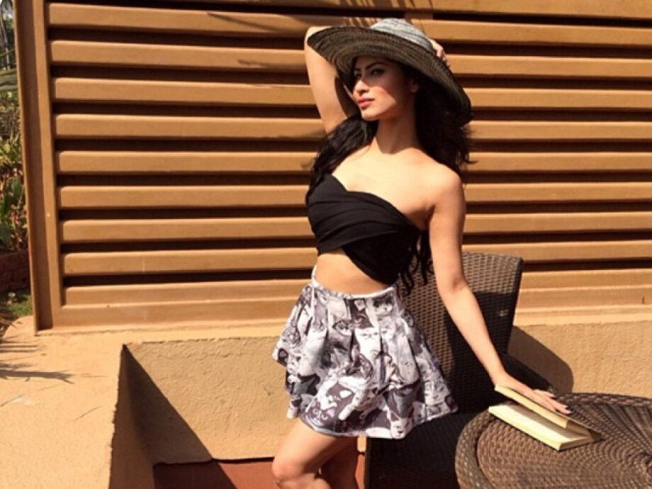 Naagin Fame TV Hottie Mouni Roy’s Amazing Hat Collection Is Perfect For Vacay Look - 0