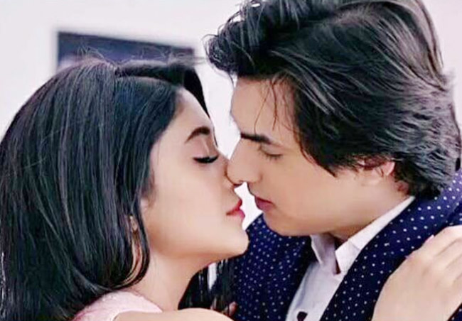 Pics Kartik And Nairas Intimate Moments From Yeh Rishta Kya Kehlata Hai Iwmbuzz