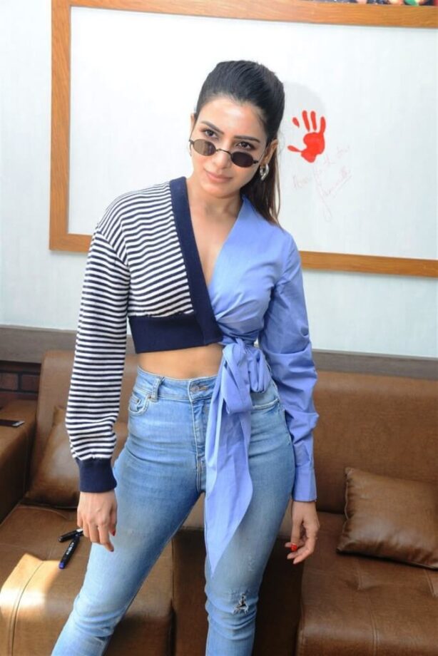 Samantha Akkineni, Pooja Hegde, Tamannaah Bhatia’s fashionable crop tops for your wardrobe - 1