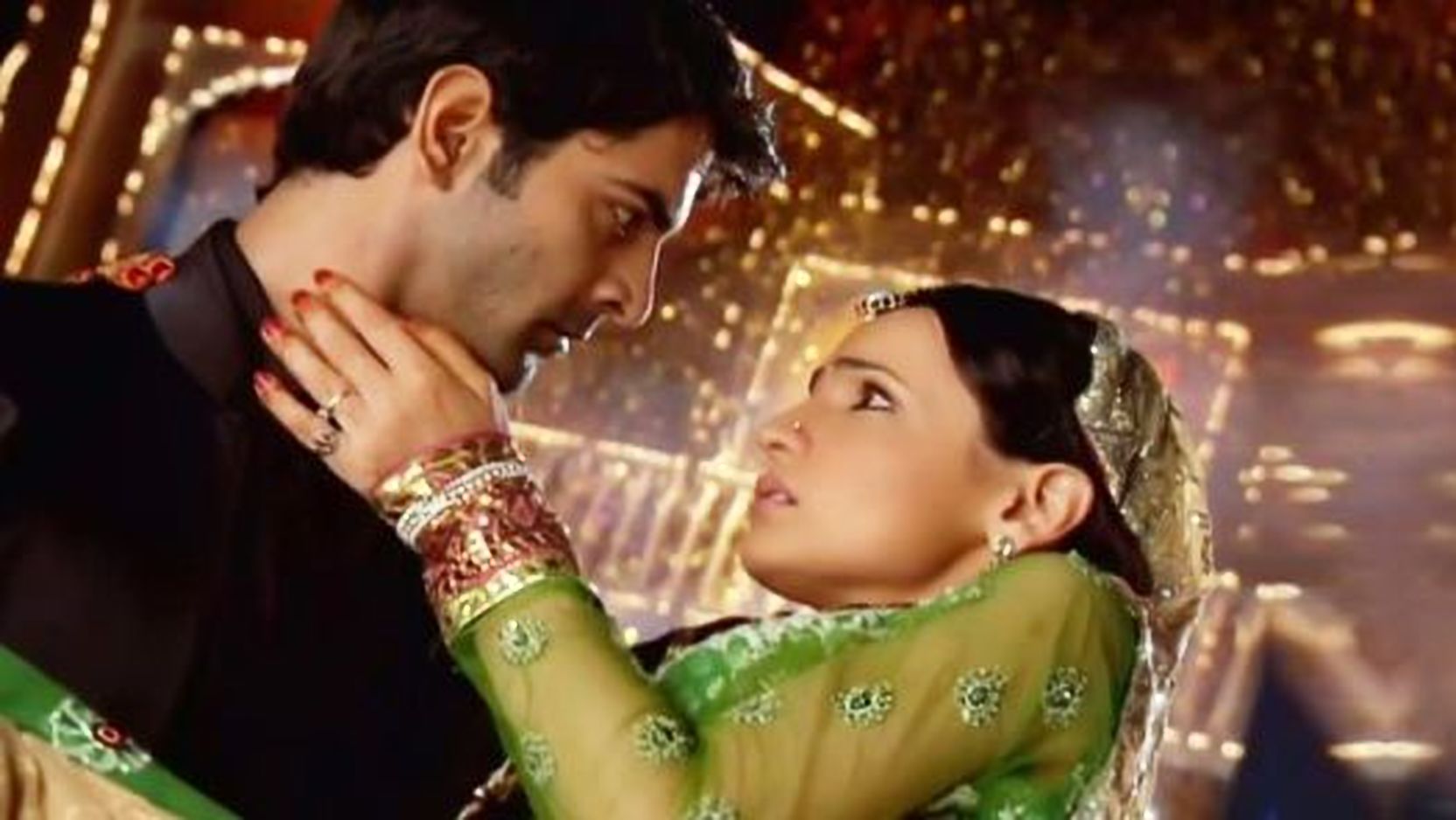 Sanaya Irani – Barun Sobti Unseen Romantic Moments From Iss Pyaar Ko Kya Naam Doon 2