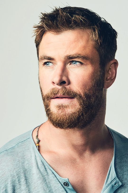 These Hairstyles From Chris Hemsworth Are Jaw-Dropping 3