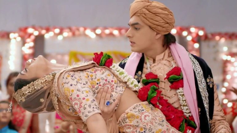 Times When Naira Fell Unconscious In Yeh Rishta Kya Kehlata Hai! 1