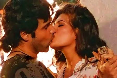 Top Kissing Poses From Emraan Hashmi Jacqueline Fernandez Starrer