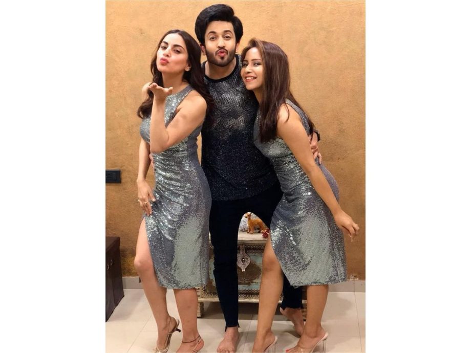 [UNSEEN PHOTOS] Kundali Bhagya Actors Shraddha Arya And Dheeraj Dhoopar Caught On Camera 834948