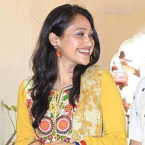 Unseen Photos Of Disha Vakani From The Set Of Taarak Mehta Ka Ooltah Chashmah! 833424