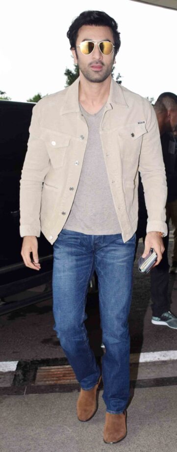 Varun Dhawan, Vicky Kaushal, Ranbir Kapoor: 5 Ways To Style Your Jeans For Parties - 5