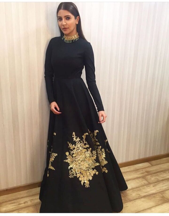 Want To Wear Black Prom Outfits In A Stylish Way? Get Inspiration From These Looks Of Deepika Padukone, Aishwarya Rai Bachchan, And Anushka Sharma - 5