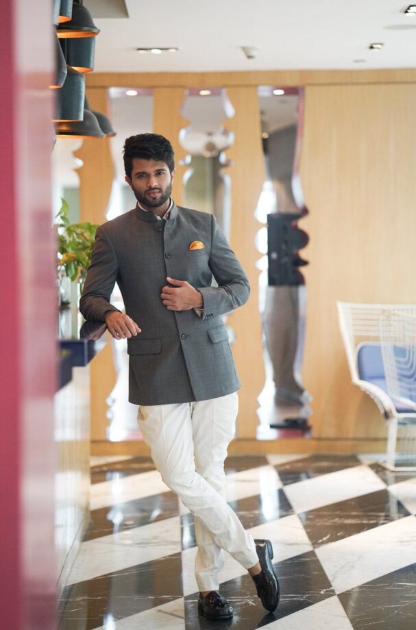 What Makes Vijay Deverakonda So Attractive? Know His Best Styles - 2