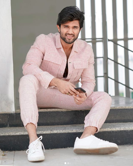 Vijay Deverakonda: A True Fashion Icon - 4