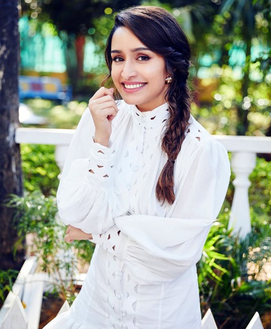 Shraddha Kapoor In Western Or Traditional Outfits: In Which Outfit Does She Look Hottest? - 4