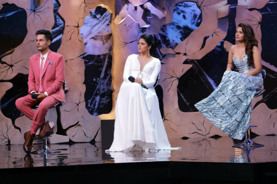 Bigg Boss 14 spoiler alert Weekend Ka Vaar: Salman Khan introduces wild card contestants Kavita Kaushik, Naina Singh and Shardul Pandit