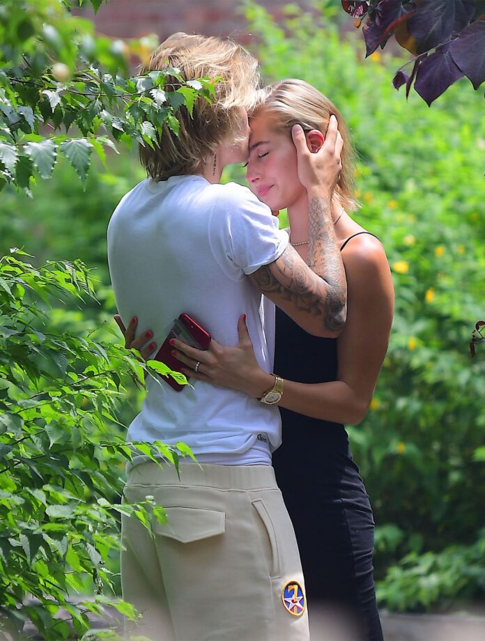 Justin Bieber & Hailey Baldwin’s Cutest Moments In Public - 2