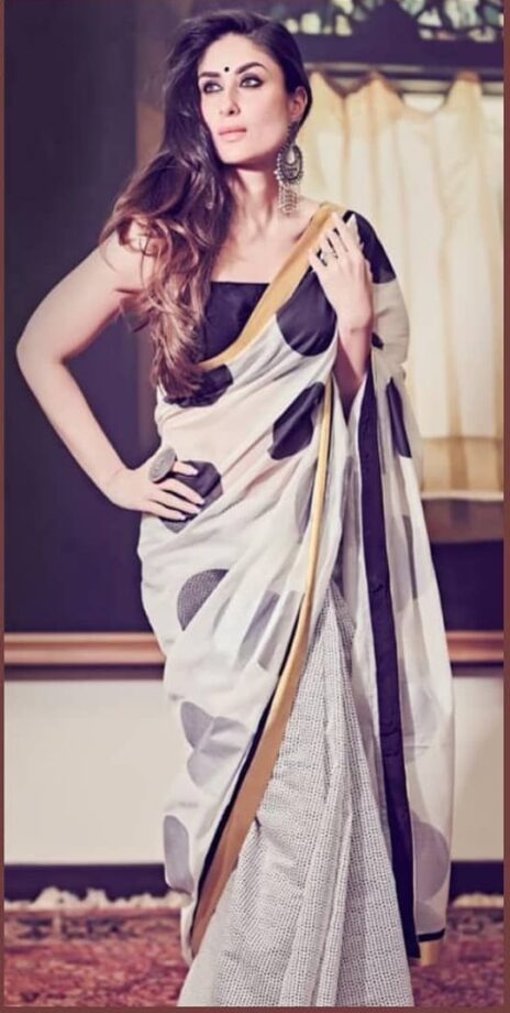 This Wedding Season Style Your Saree Like Kareena Kapoor: Click To See How - 1