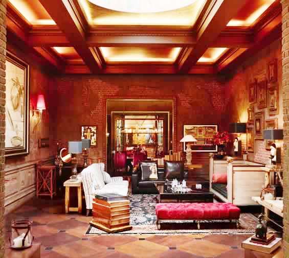 A Peek Inside Shah Rukh Khan’s Mannat: See The Lavish Property - 9