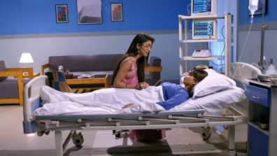 Kumkum Bhagya Written Update, Ep1701 30th October 2020: Pragya is all emotional seeing Rhea’s condition