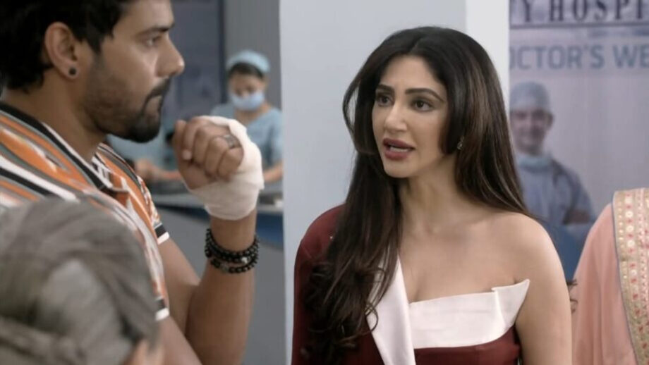 Kumkum Bhagya Written Update, Ep1694 22nd October 202022nd October 2020: Aaliya tries to turn Abhi and Ranbir against Prachi 1