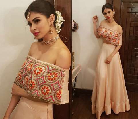 Naagin fame Mouni Roy, Karishma Tanna, Surbhi Jyoti, Surbhi Chandna stunning off shoulder dress look - 1