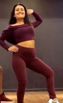 Neha Kakkar’s Viral Hot Photos In Yoga Pants! - 1