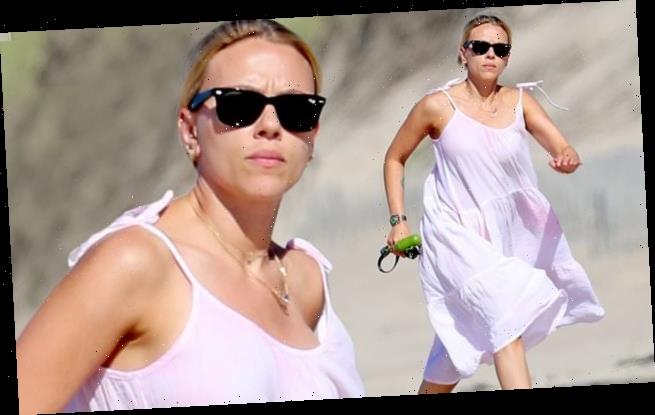 Scarlett Johansson Unseen Beach Moments 2