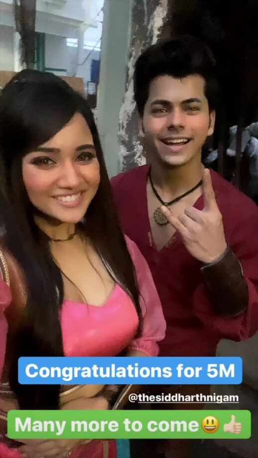 Siddharth Nigam And Ashi Singh’s top on-set selfie moments - 0