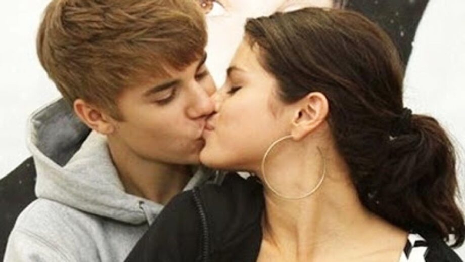 Throwback To HOT Kissing Moments of Selena Gomez With Justin Bieber - 3