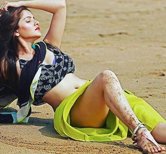 TV Bahu’s Mouni Roy, Rubina Dilaik And Drashti Dhami’s Hot Pictures Will Make You Jealous - 3