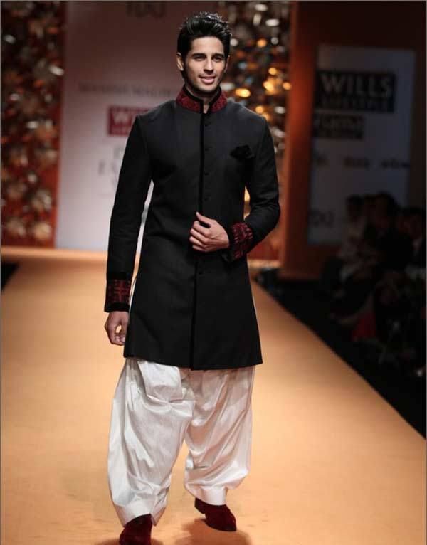 Want the ideal Diwali ethnic look this season? Take inspiration from Varun Dhawan, Sidharth Malhotra and Tiger Shroff - 2