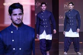 Want the ideal Diwali ethnic look this season? Take inspiration from Varun Dhawan, Sidharth Malhotra and Tiger Shroff - 3