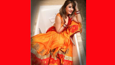 What is Komolika aka Urvashi Dholakia doing in a bathtub?