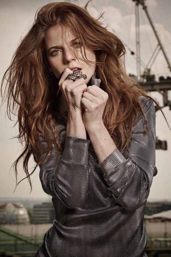 5 Times Rose Leslie’s HOTNESS QUOTIENT Stunned Everyone - 2