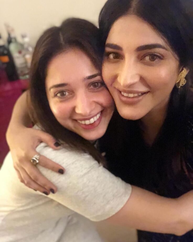 All You Need To Know About Shruti Haasan And Tamannaah Bhatia Friends Who Will Give You BFF Goals - 1