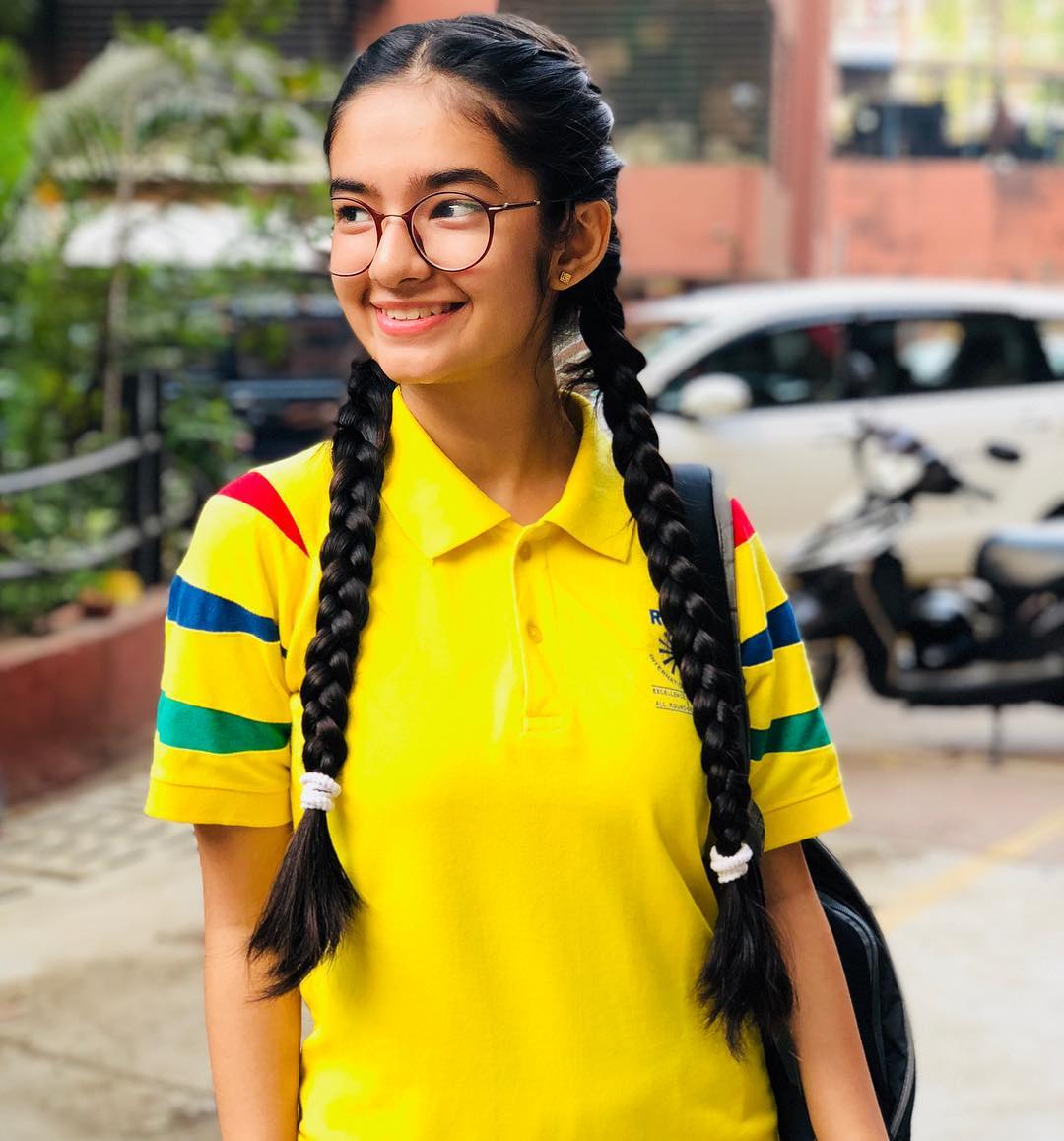 Ashi Singh And Anushka Sen Looks Super Sweet In Yellow